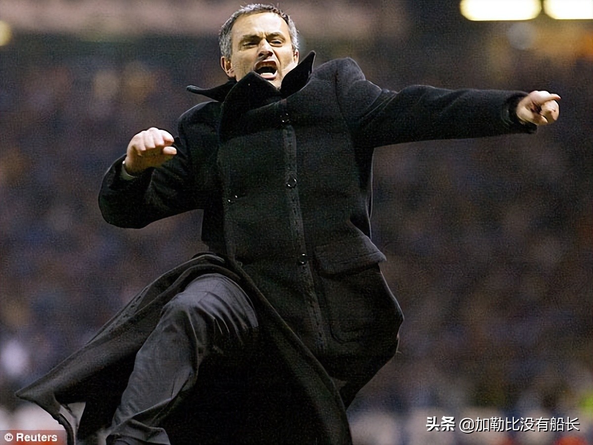 穆里尼奥切尔西激情庆祝,穆里尼奥2004年波尔图激情庆祝