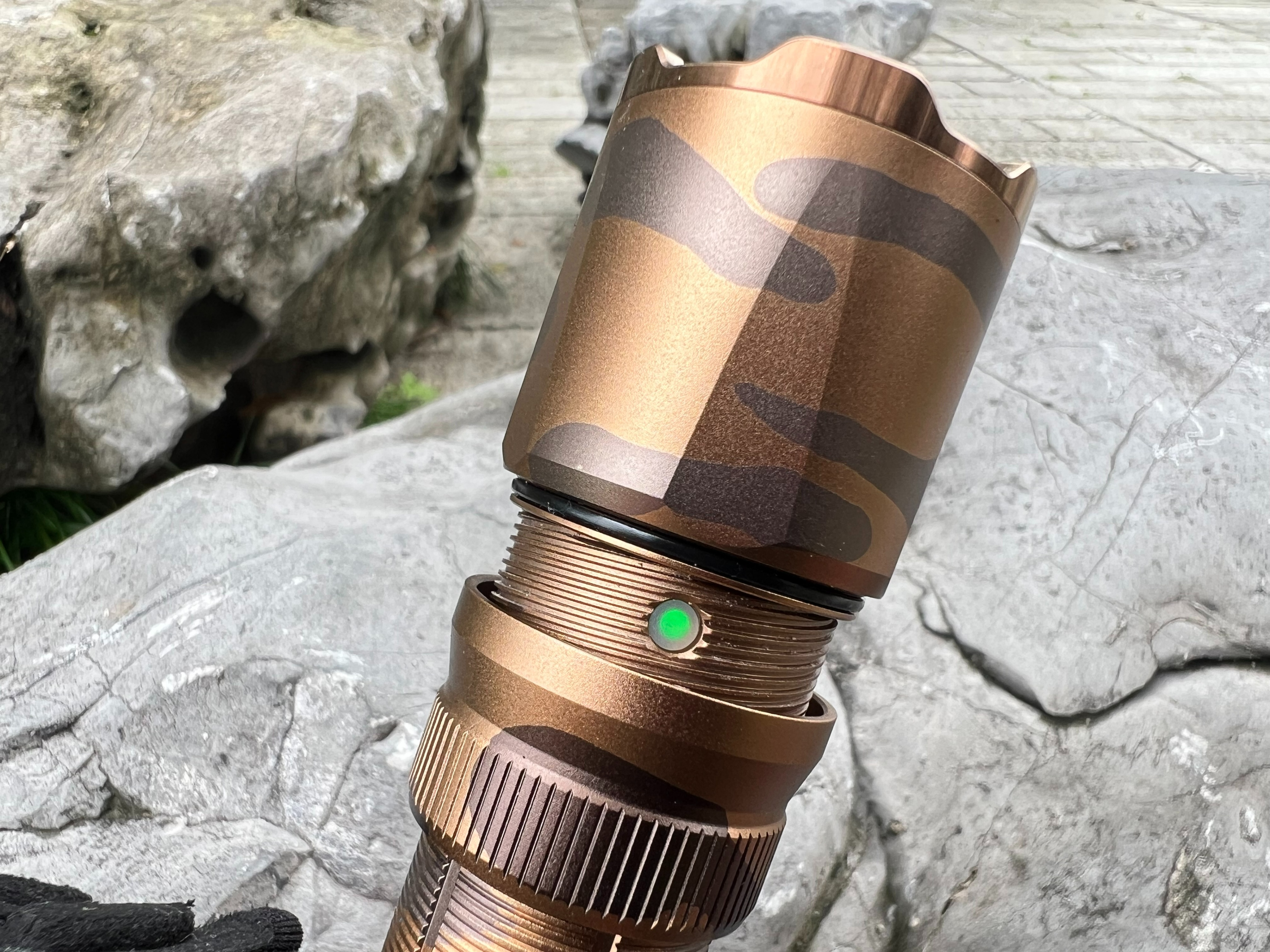 fenix手电测评tk35,fenixtk20uev2.0战术手电