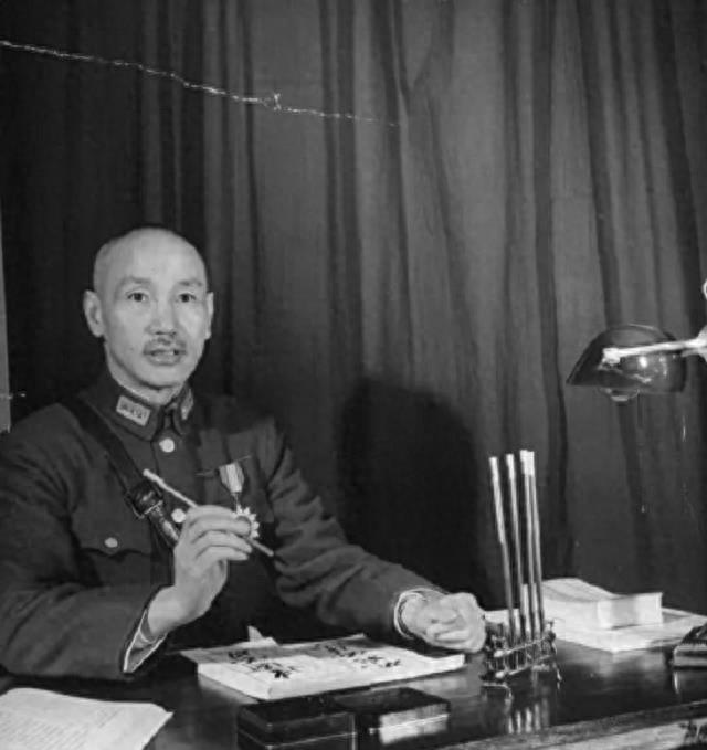 权力和权柄哪个更厉害,军统和中统的权力哪个更大