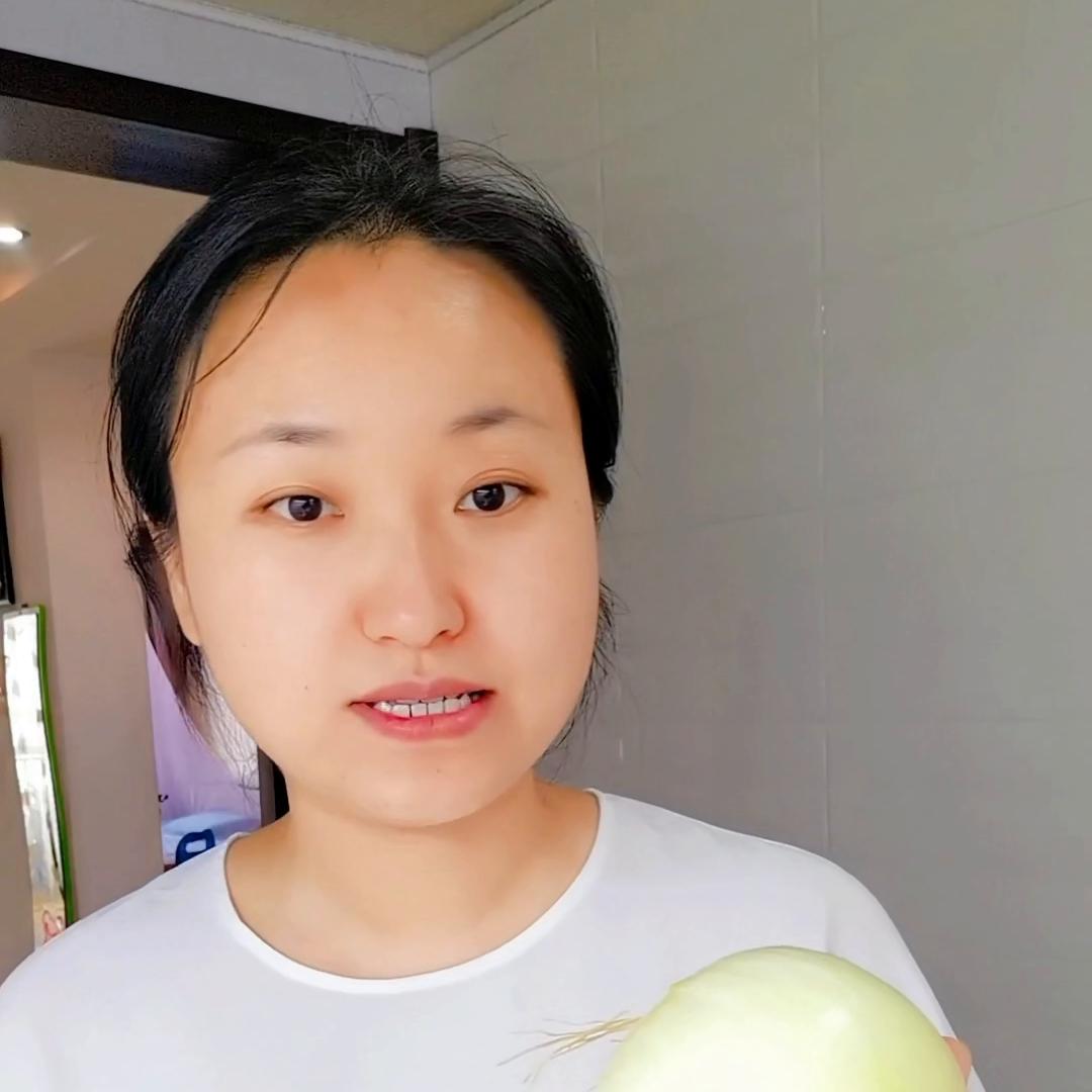 山药去皮手痒，辣椒去籽辣手，切洋葱流泪，做饭人必备技能...