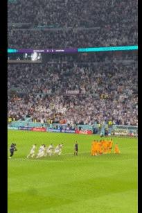 梅西一路上的颠沛流离到夺冠,梅西加冕球王有多颠沛流离