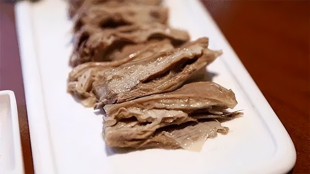 中国吃羊的视频,中国饮食行业三巨头