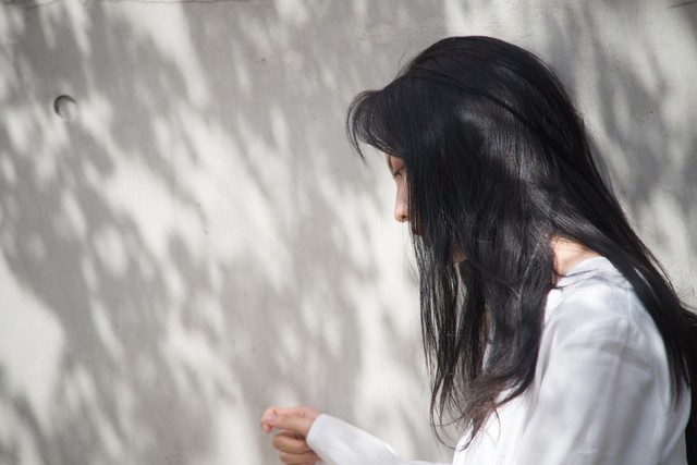 长篇励志小说《活在长冬也美丽》第十章做“鸡”