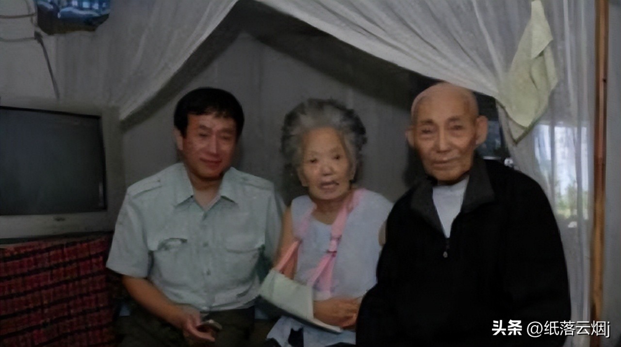 旷世奇缘：80岁老太再婚，新婚夜得知对方竟是失散60年的丈夫