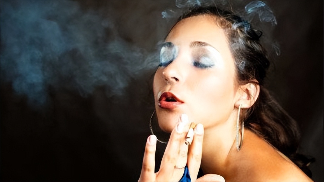 常见的四种香烟已列入黑名单,8种香烟或被列入黑名单过期烟