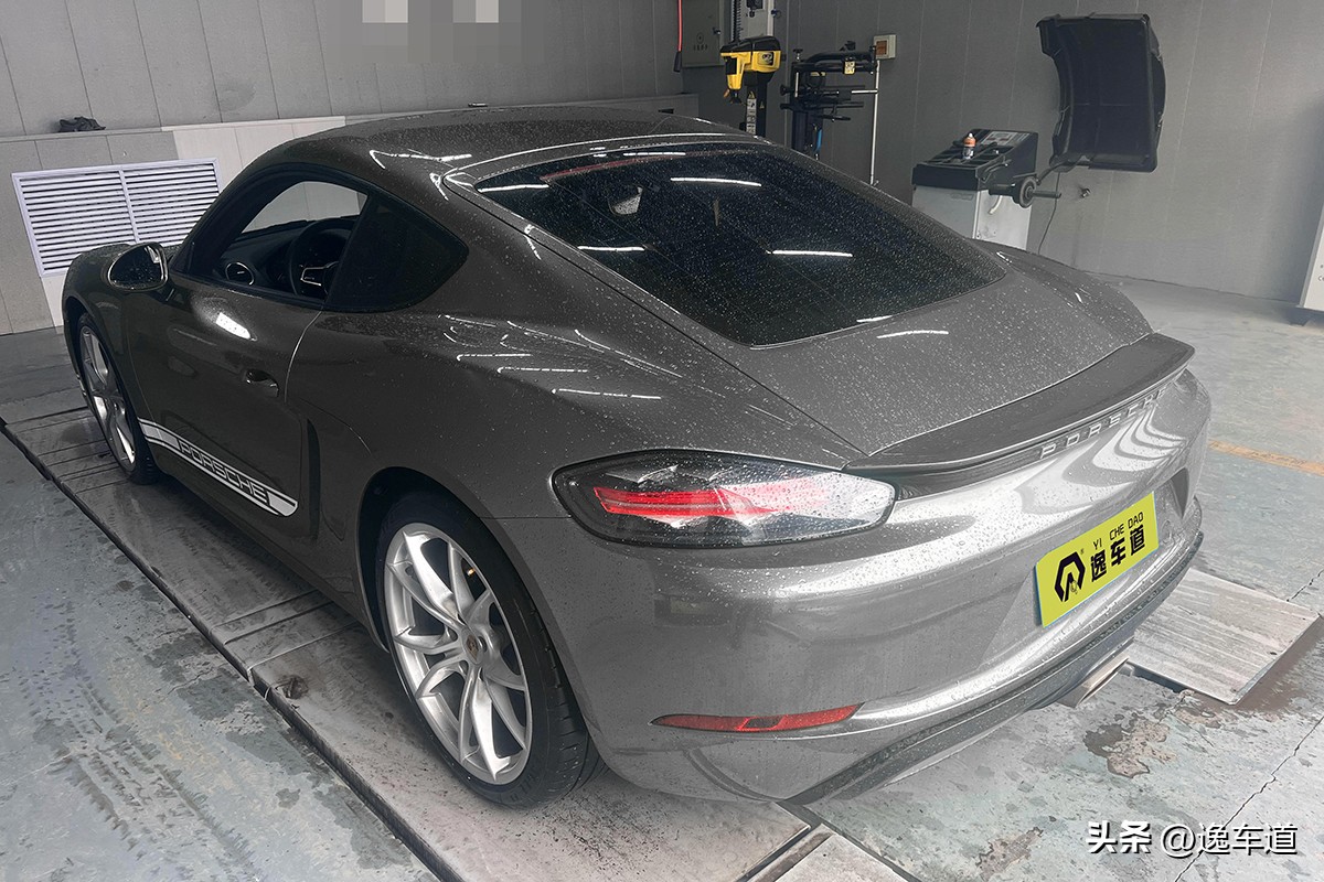 48万买的二手保时捷718，网友：电动座椅都没有，玩呢？