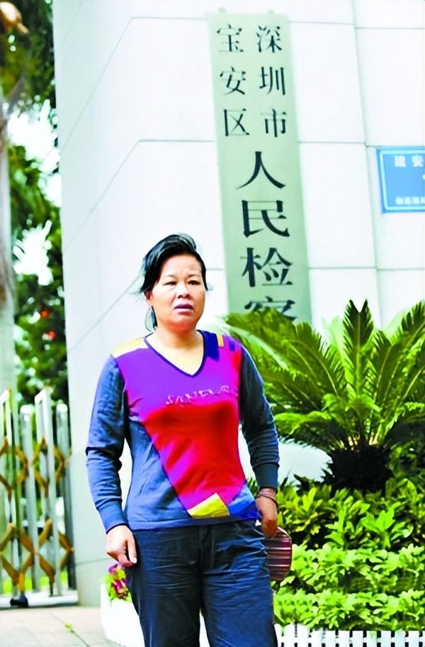 机场保洁大妈捡纸箱被判无期,保洁大妈捡破纸箱被判无期