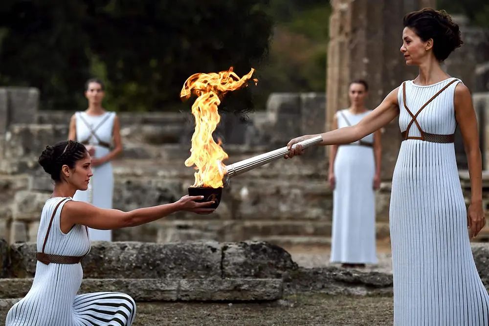如何看待大S汪小菲矛盾再升级,从法律角度如何看待大s和汪小菲
