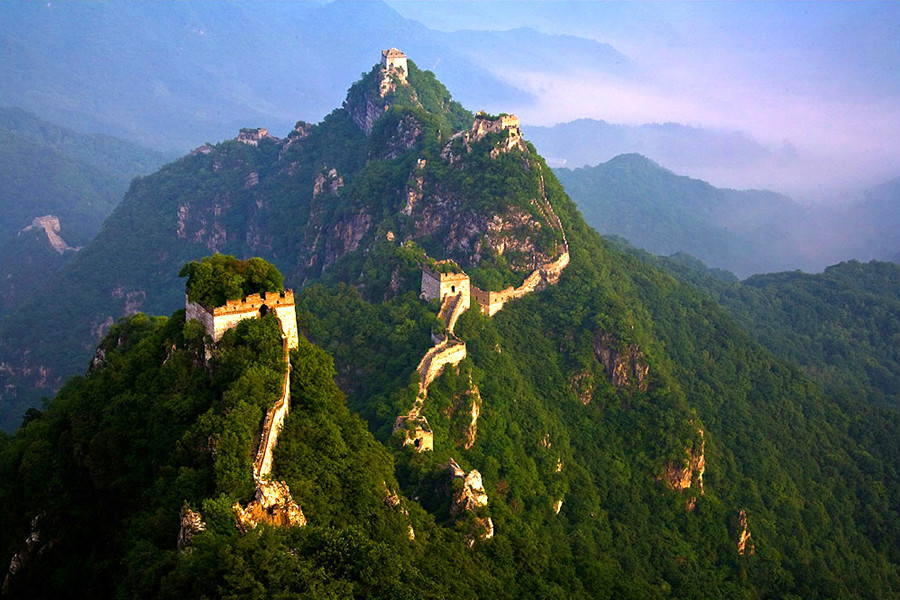 万里长城慕田峪图片,万里长城最精华的部分金山岭