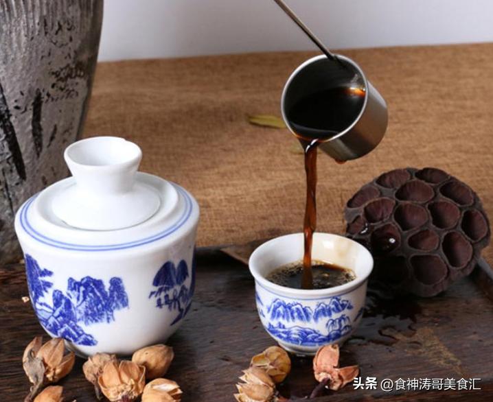 四招辨别老酒真伪让你一秒变行家,怎样辨别老酒的真假