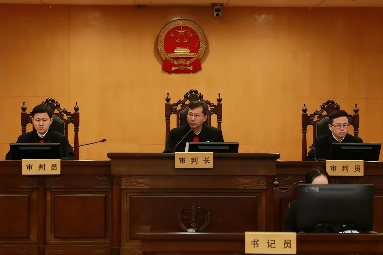 法院判了！55岁男子花5万做私密整形，感觉没效果起诉医院