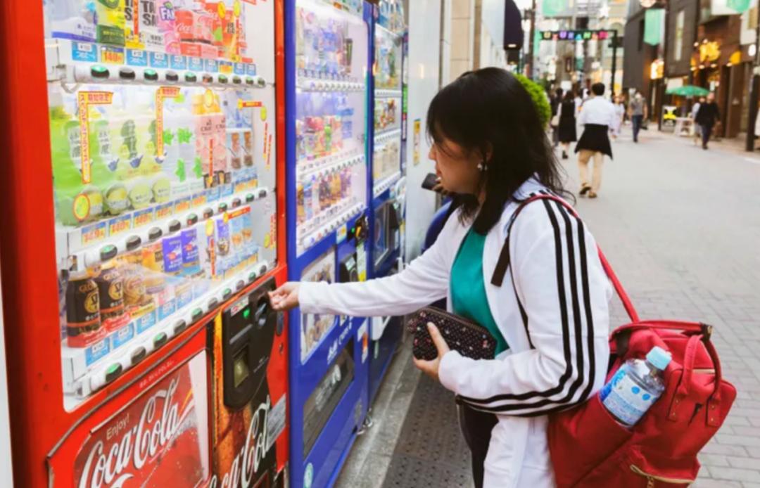 为什么冰激凌自动售货机这么贵,冰淇淋自动售货机详细讲解