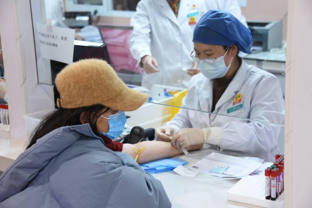 六盘水市妇幼保健院在全市率先开展孕妇外周血胎儿游离DNA产前检测（无创DNA）和地中海贫血基因检测技术