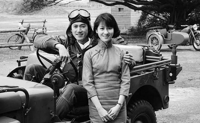 富二代飞行员陈怀民，22岁与敌撞机牺牲，女友殉情，母亲哭瞎眼睛