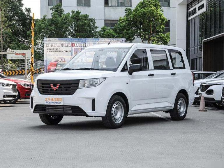 五菱宏光是怎么成为神车,五菱宏光为何称为国民神车