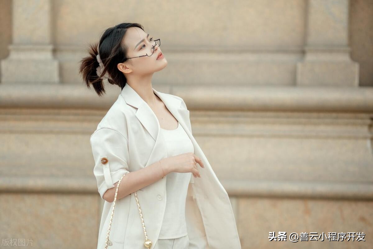 智慧零售|善云简约服装电商小程序设计开发