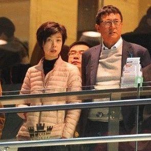 富商徐威:分手袁立后转身娶张怡宁,拿下大魔王,全靠岳母撑腰