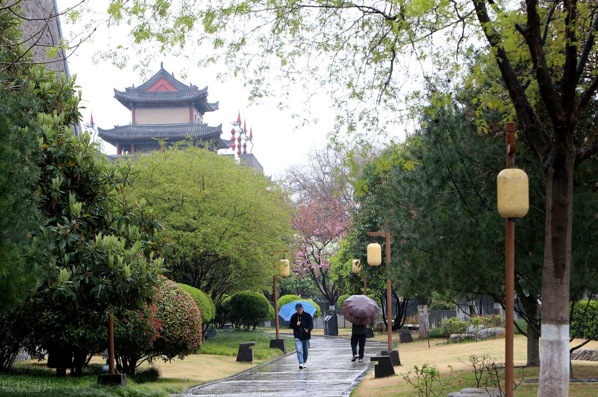 西安值得定居吗,西安定居的优缺点与不足