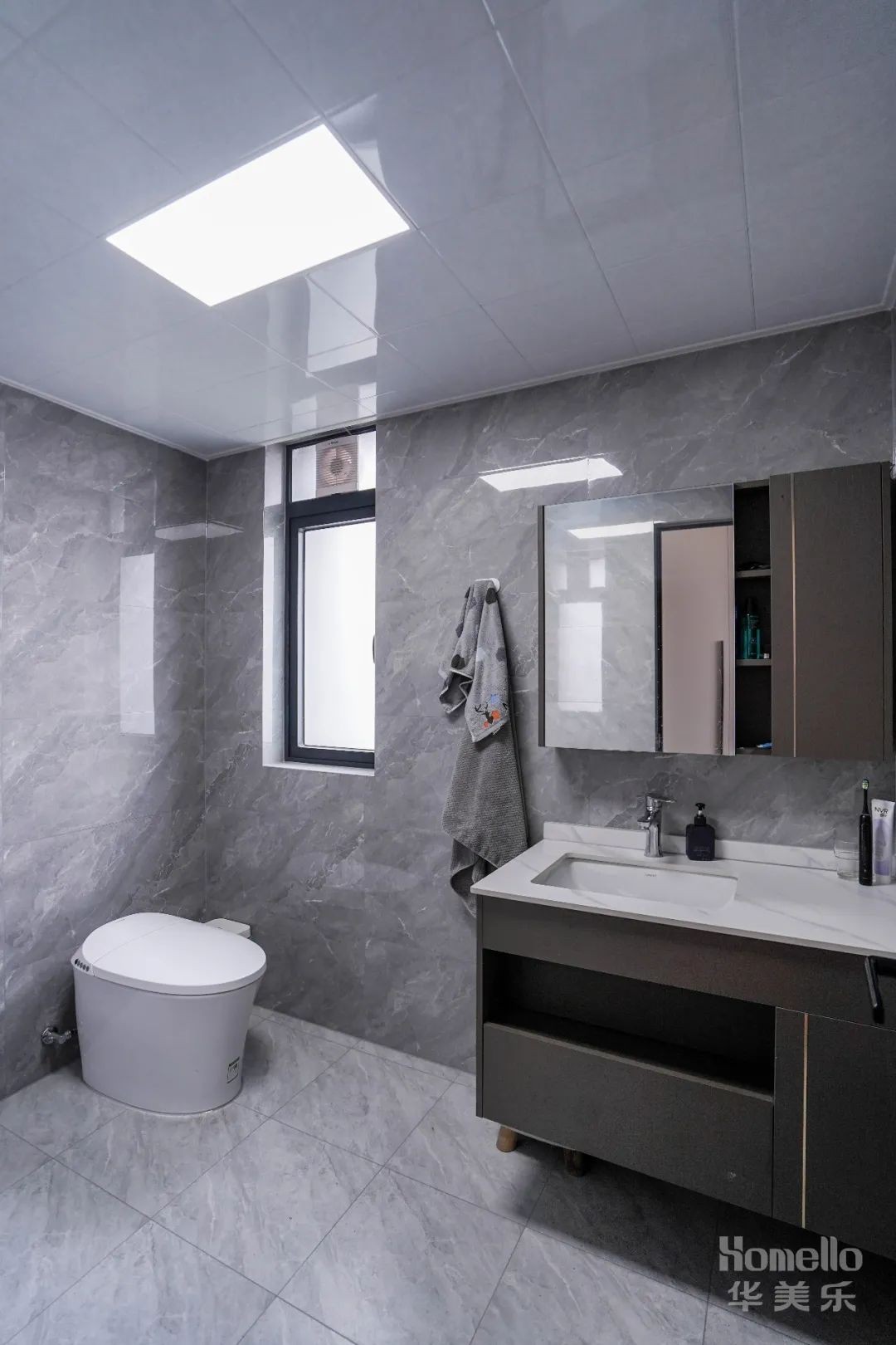 小户型两室改三室极简风,56平米小户型2室一厅改3室