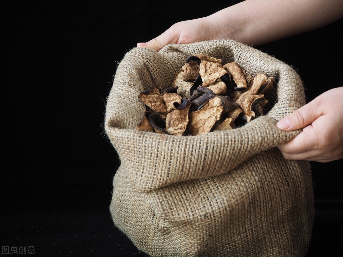 富贵包形成的原因及危害视频,儿童富贵包的形成与危害