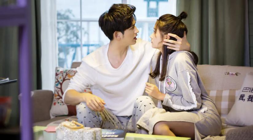 52岁演少女,借拍戏之名行咸猪手,影视圈这些畸形现象,该改改了