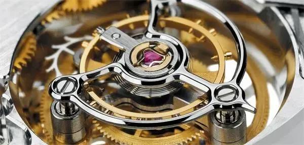 为什么说陀飞轮是手表之王,偏心陀飞轮和同轴陀飞轮哪个贵