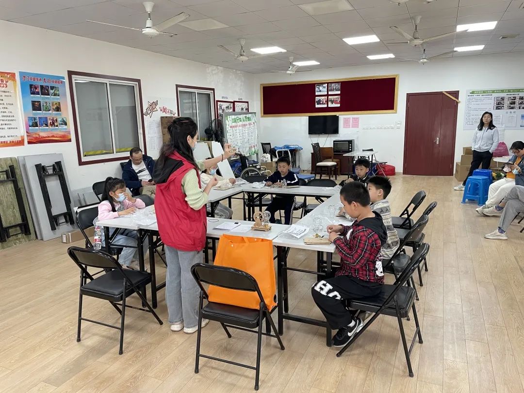 知活动变身“小小闪电侠”一起“造电”这场科普大餐“泰酷辣”！