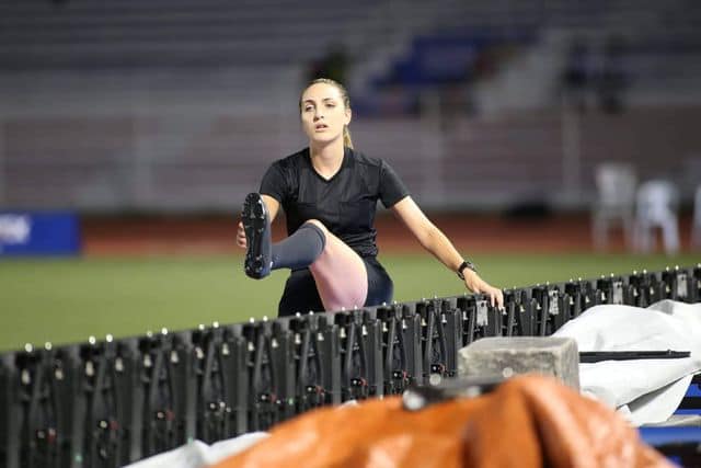 女足亚洲杯决赛女边裁,女足夺冠球迷疯狂