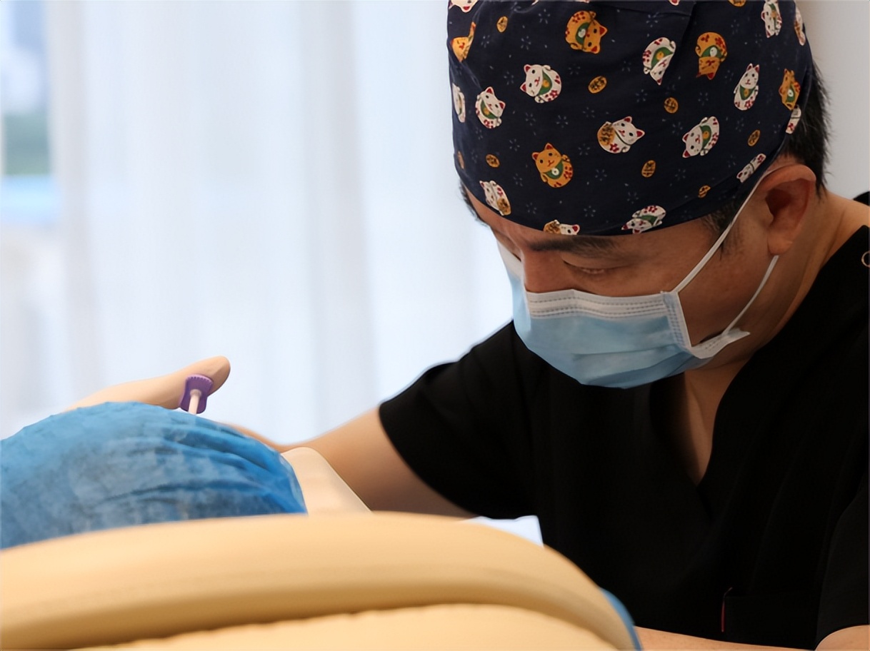 打玻尿酸变美的案例,额头玻尿酸1-7天恢复过程图