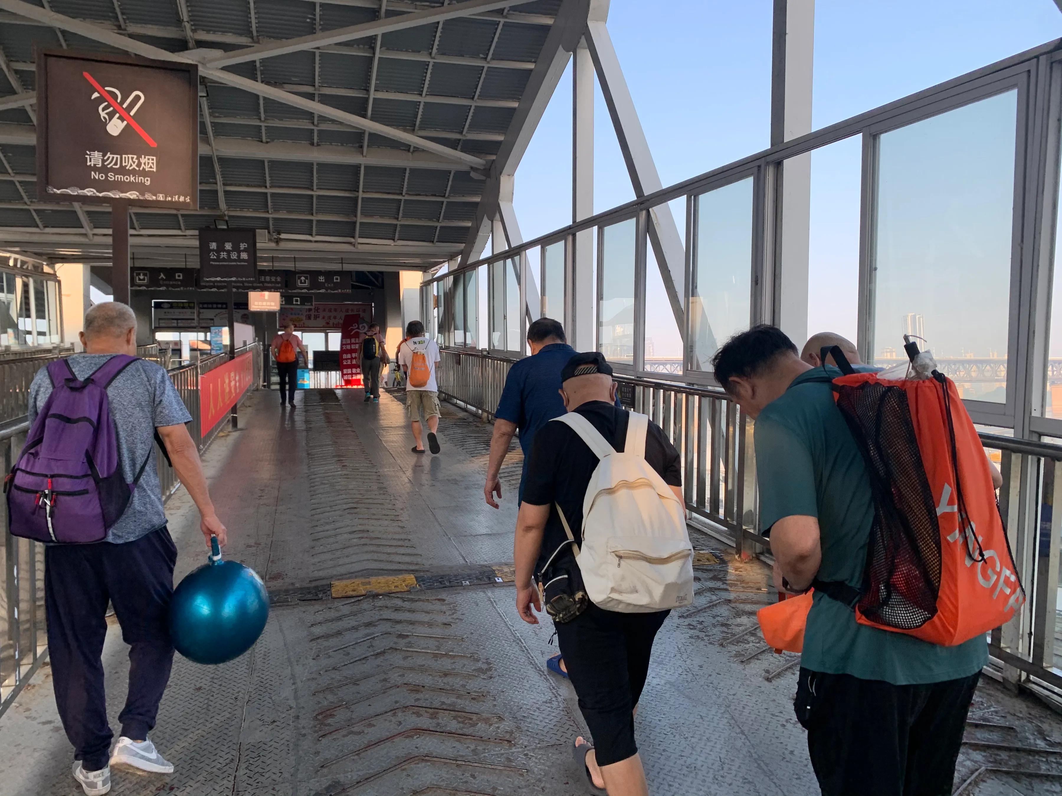 【游记54】《足球与游泳，群众体育应有的样子》