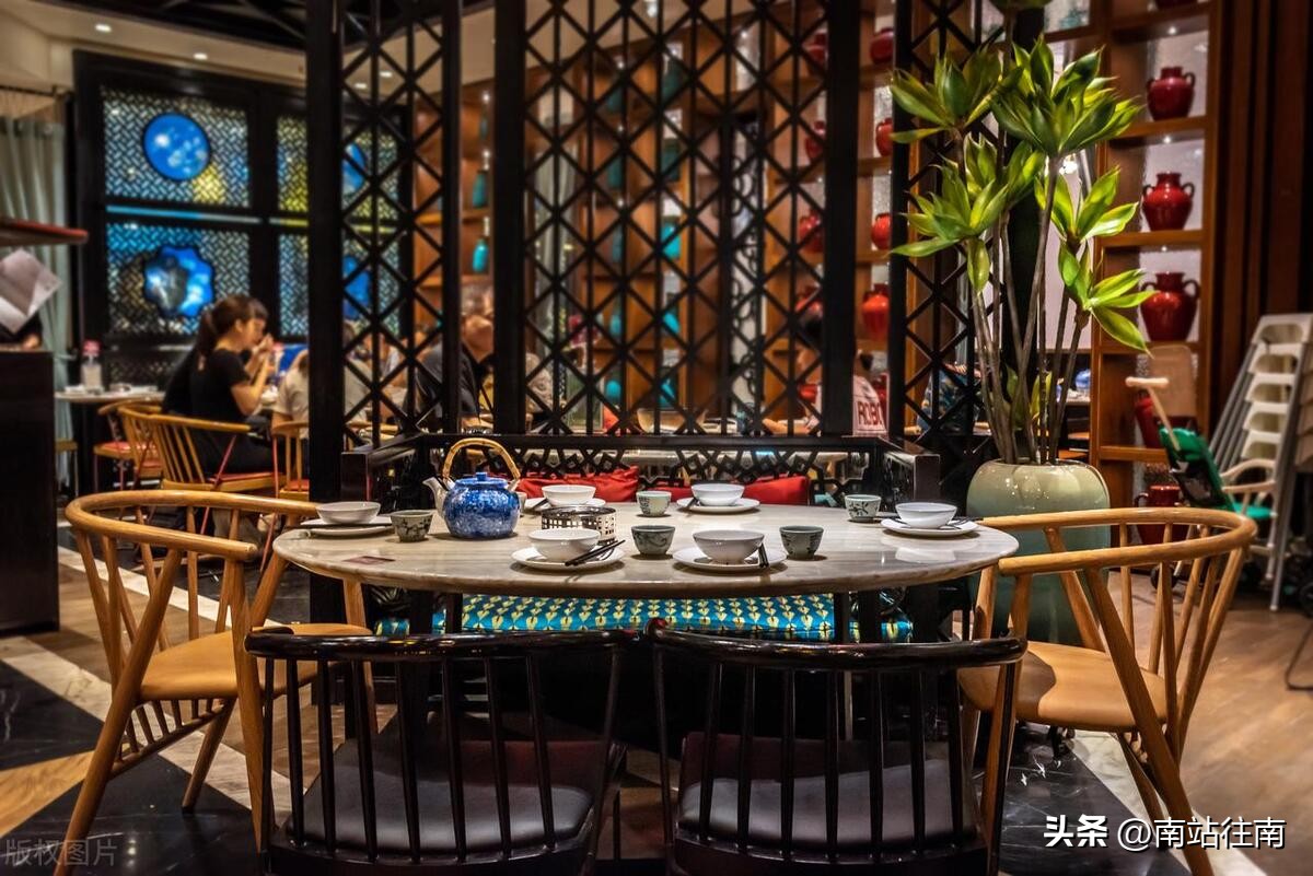 年薪20万是普通人打工的最高水平,年薪20万以上的工人