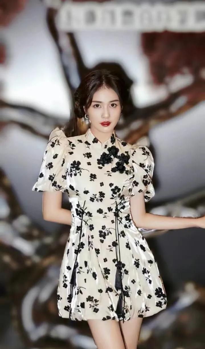 高清美女壁纸图片合集,高清美女壁纸系列图文