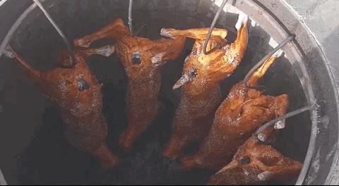 中国吃羊的视频,中国饮食行业三巨头