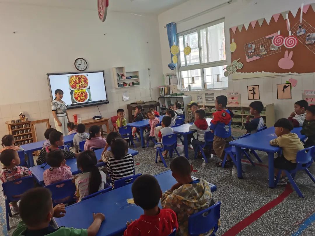 庙后幼儿园小一班《小番茄，大世界》实践活动