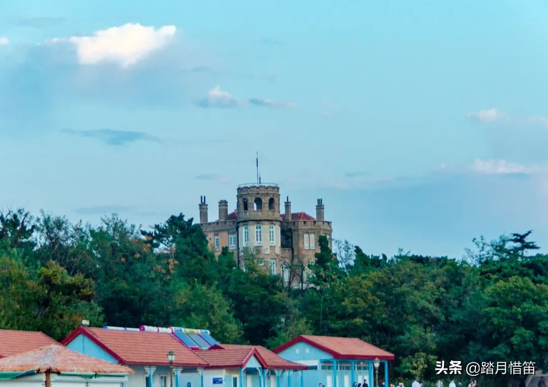 青岛被誉为北方明珠,青岛被称为东方瑞士的原因