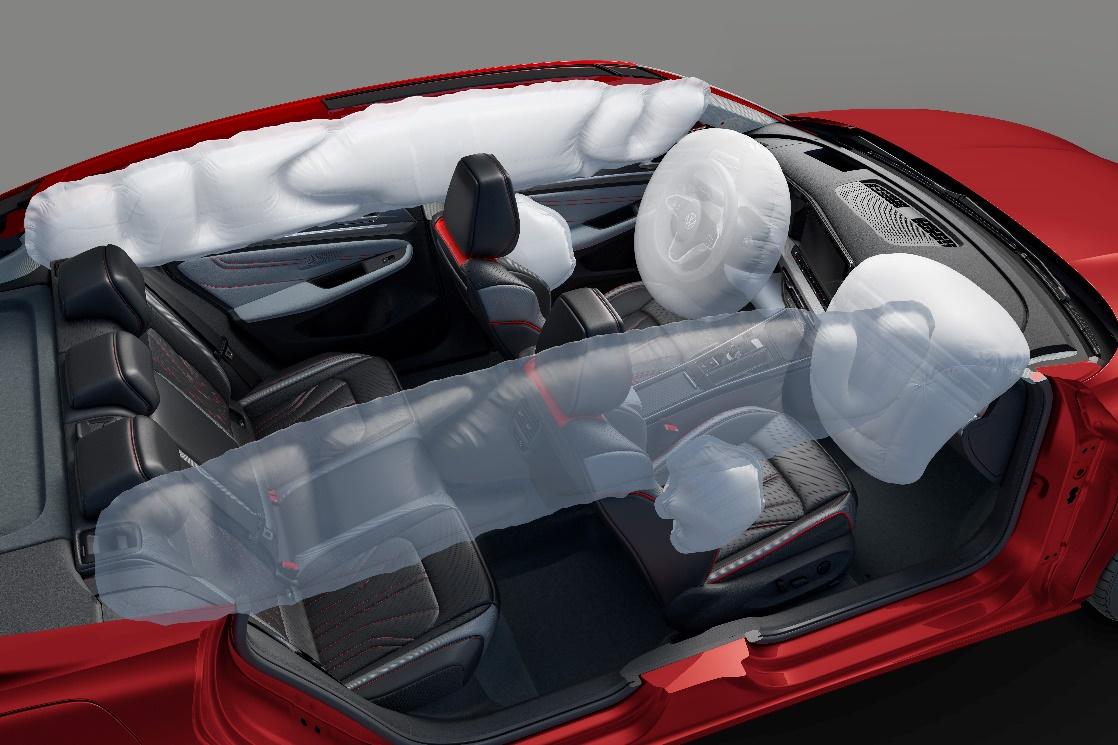 凌渡l和天籁哪个更值得购买,放弃雅阁买了思域