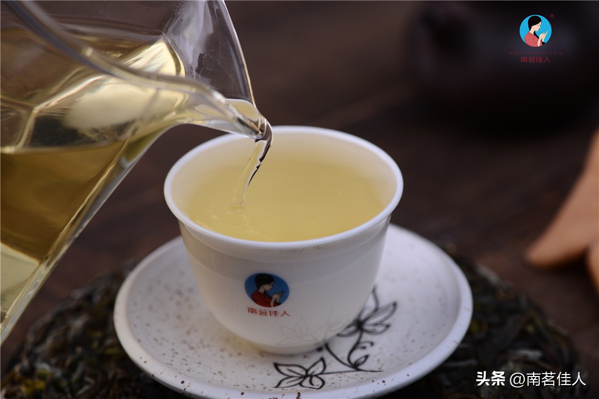 沱茶生茶冬天适合喝吗,喝茶是生茶还是熟茶好呢
