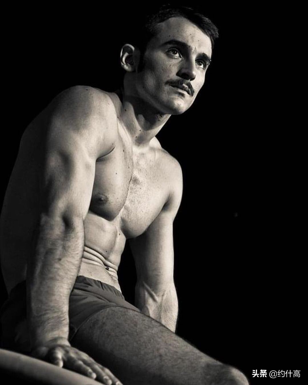 性感体操“马里奥”-智利体操运动员TomásGonzález