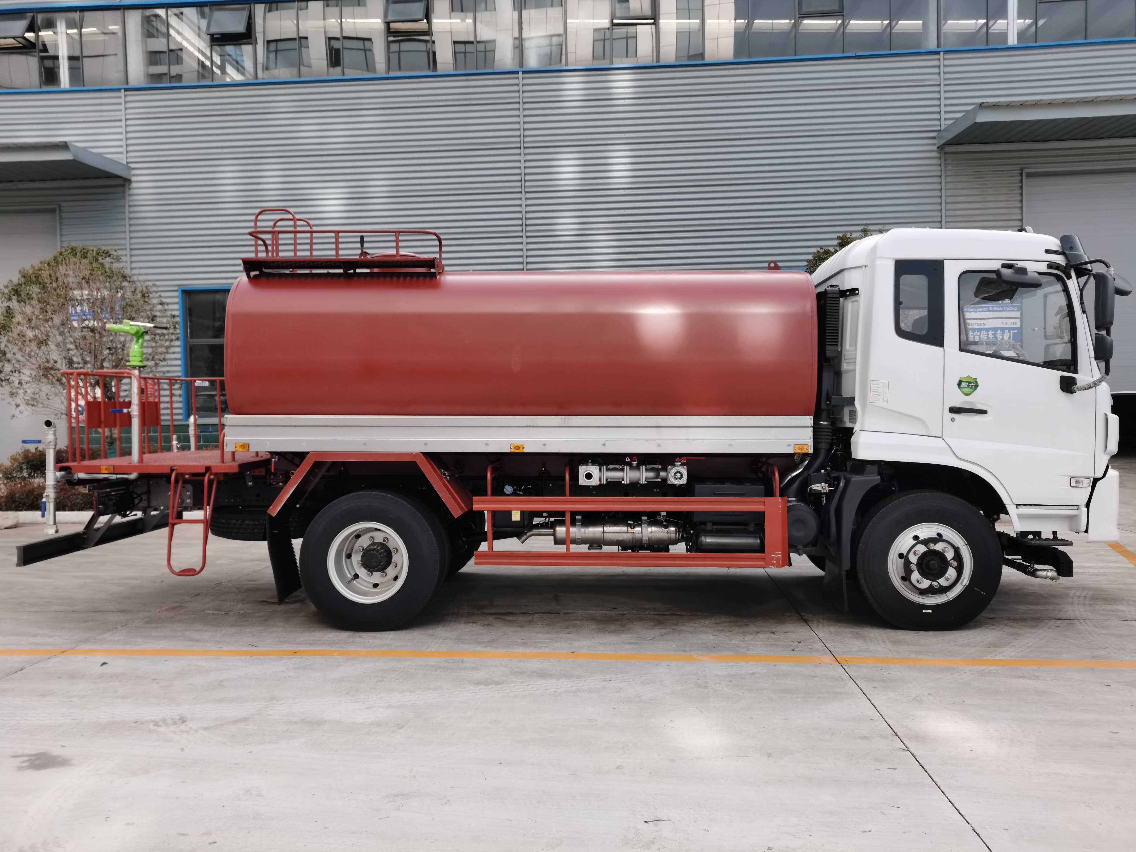 东风天锦环卫垃圾车,市政环卫车东风天锦