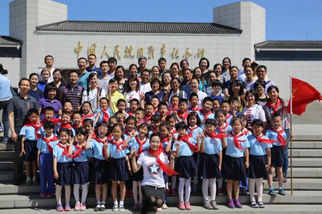 班主任原来是退役的特种兵,班主任是退伍特种兵完整版解说