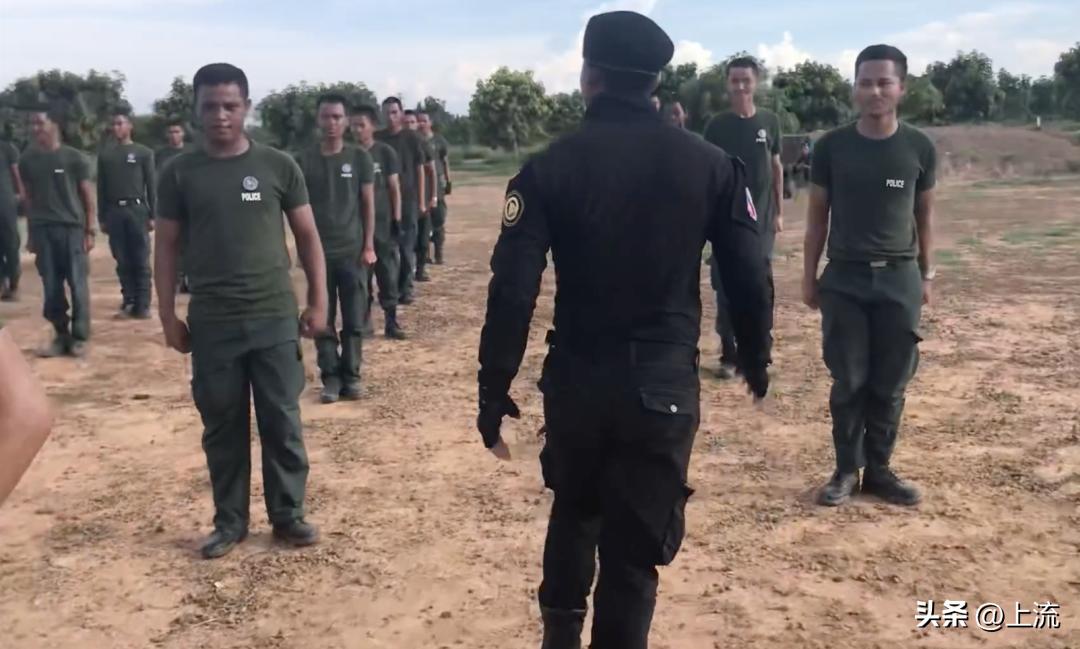 泰国抽签征兵现场,抓马程度堪比《甄嬛传》