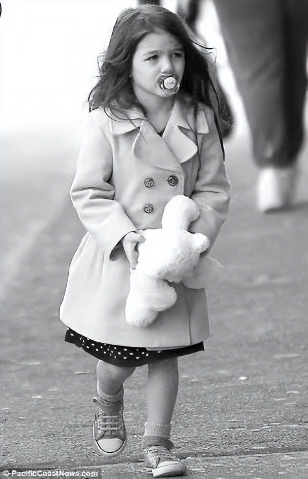 阿汤哥18岁照片,阿汤哥14岁女儿近照超美