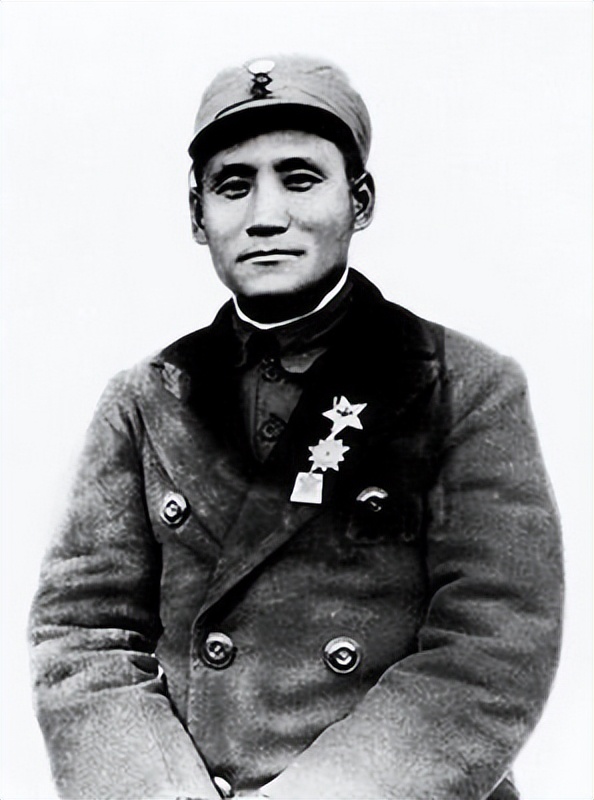 陈济棠之子回国讲学,建议*产党共**改名,*小平邓**掐灭烟头后哈哈大笑