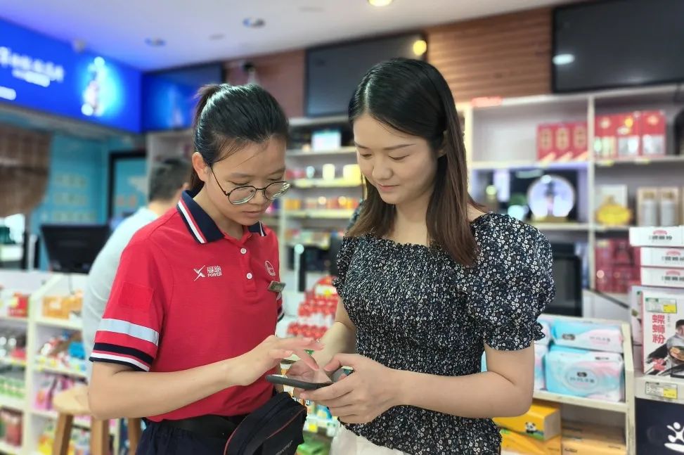 加油卡100元只需10元真的假的,1000元的加油卡打9折出售