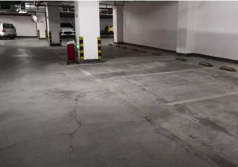 地下车库地面材料有哪几种漆,地下车库地面用什么材料好