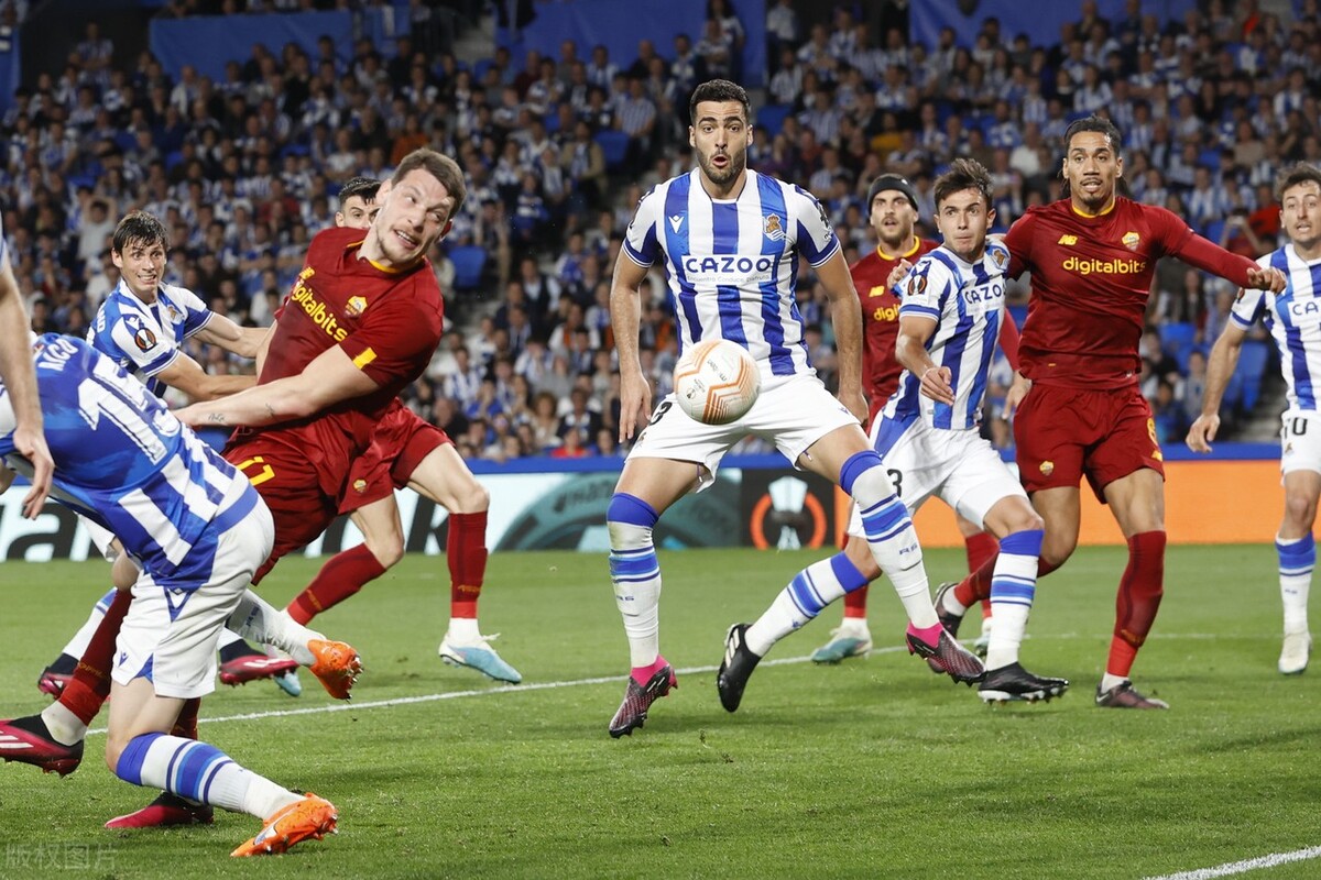 英超阿森纳1-2遭埃弗顿补时绝杀,英超首轮阿森纳爆冷