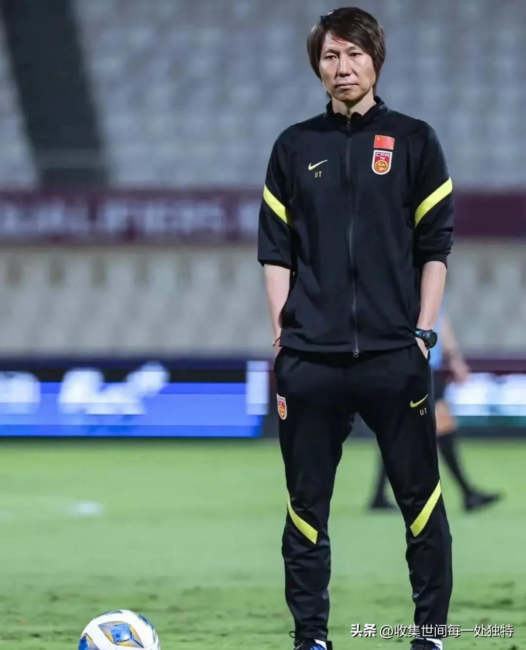 李铁雕像图片,李铁的雕像在哪里