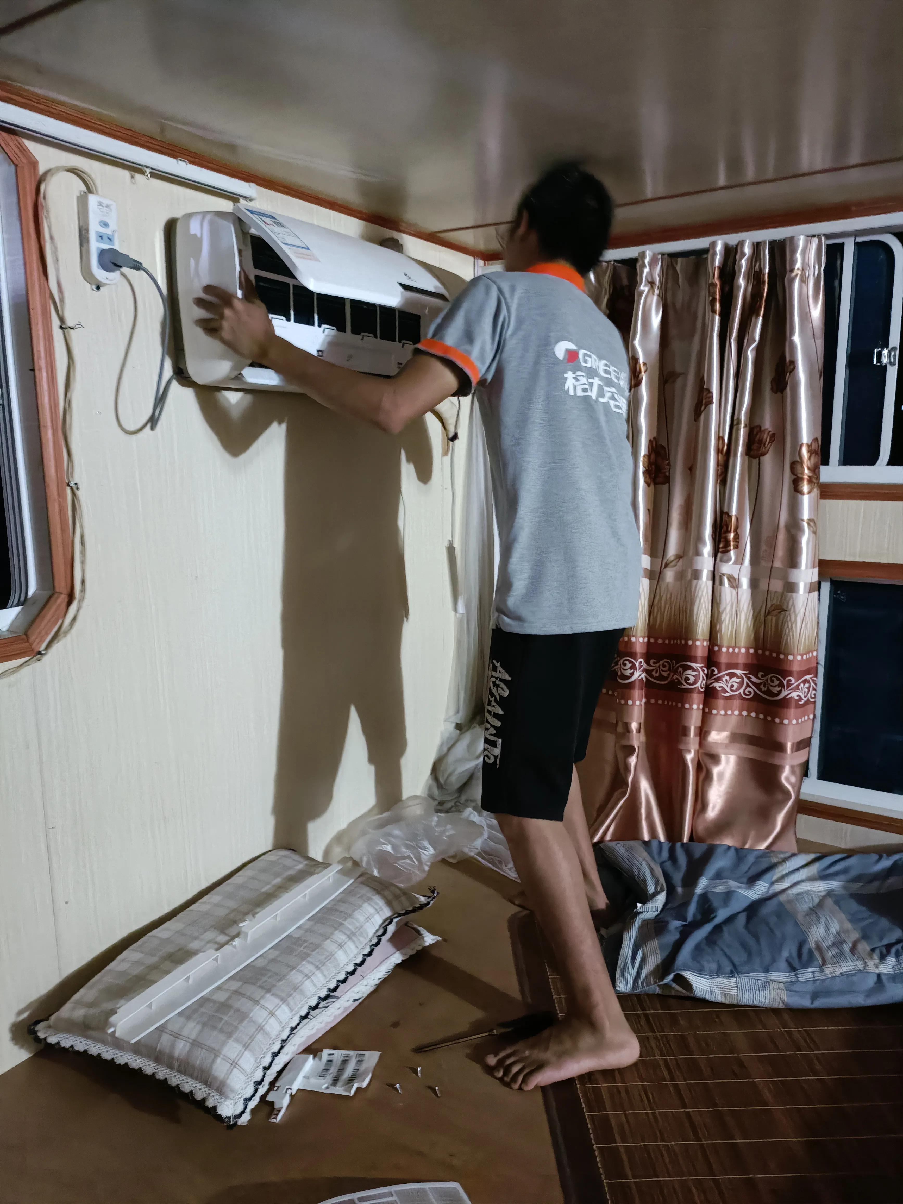 空调进空气该怎么维修,空调冒白烟怎么修