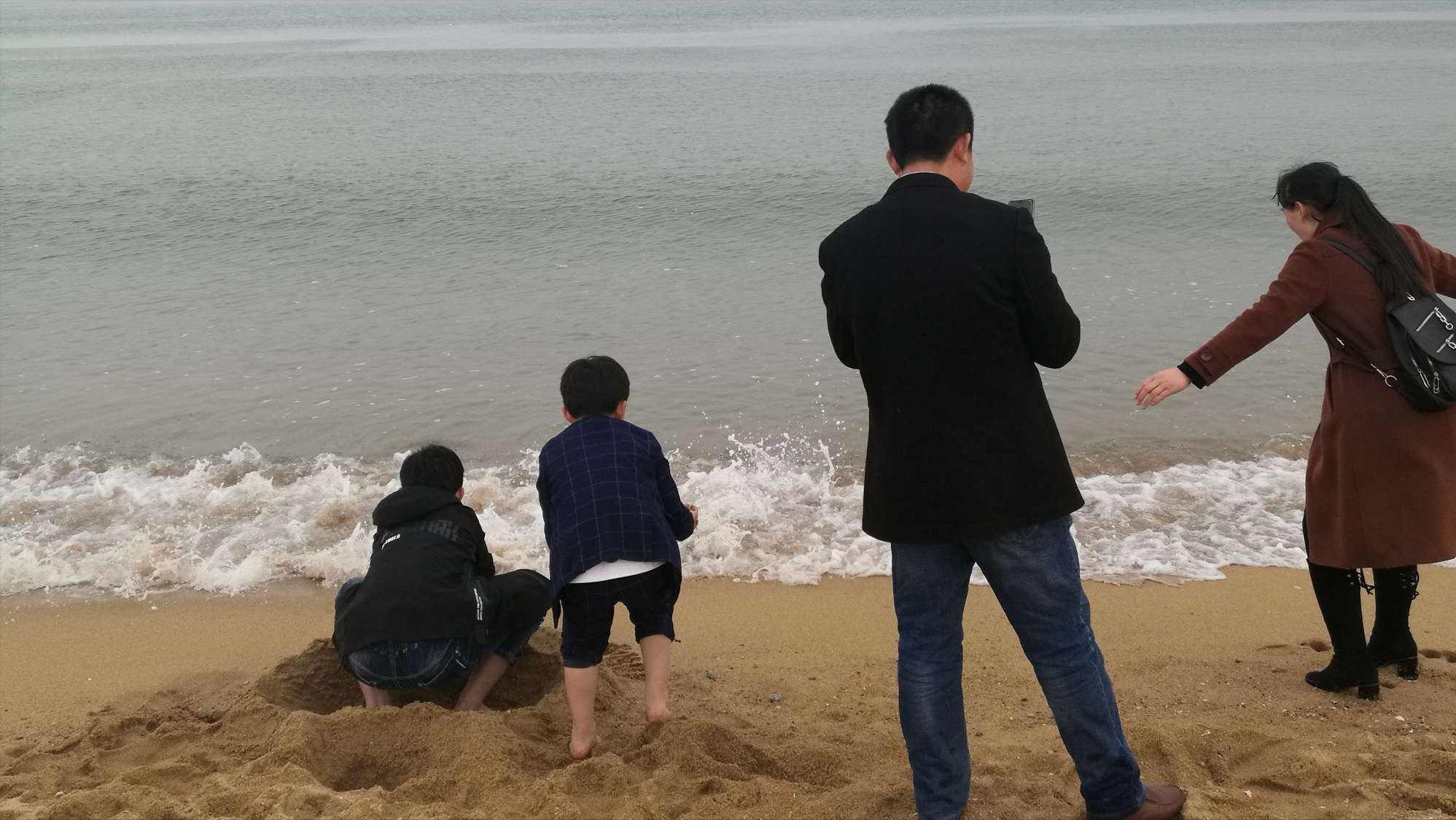 一岁男子被拐27年后警方帮团聚,广东7岁男孩被拐14年后