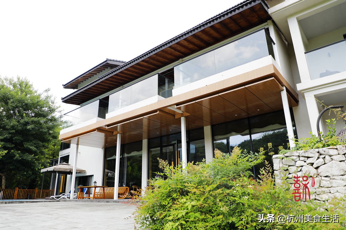 鏃犺竟娉虫睜澶忓ぉ,浠侀噷蹇冩硦鑾共姘戝